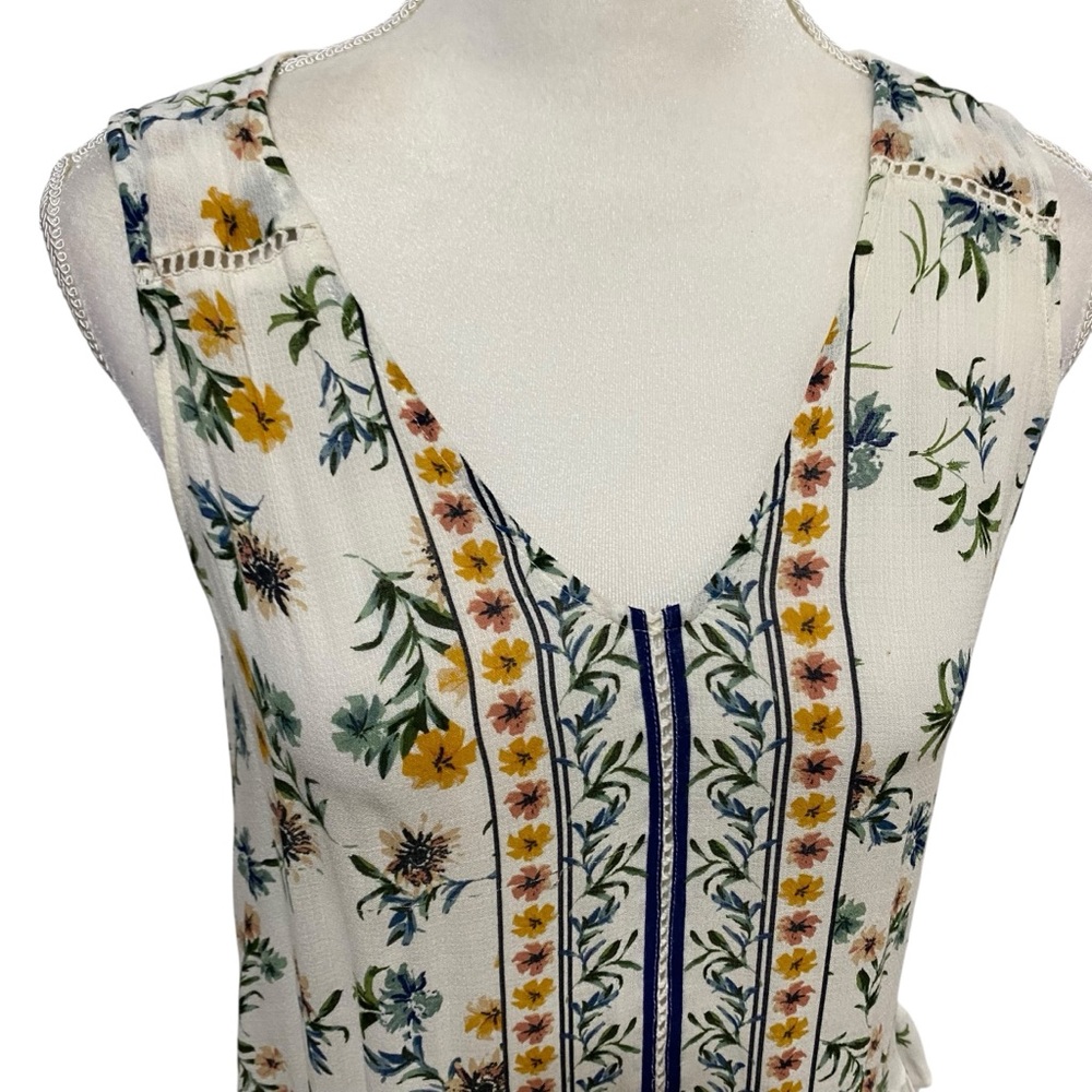 Lucky Brand Women’s Tank Top Floral V-Neck Cream Blue Sleeveless Size Small - Picture 7 of 16